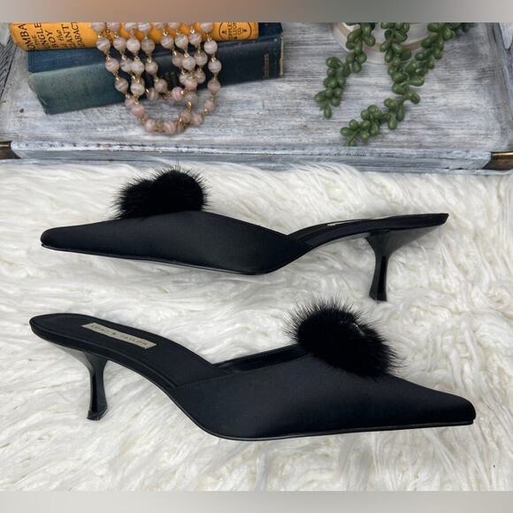 Lord & Taylor | Satin Kitten Heel with Chinchilla Fur | Black | Size 8.5 - Picture 3 of 11